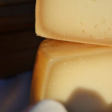 La Oveja Negra Pasta Dura