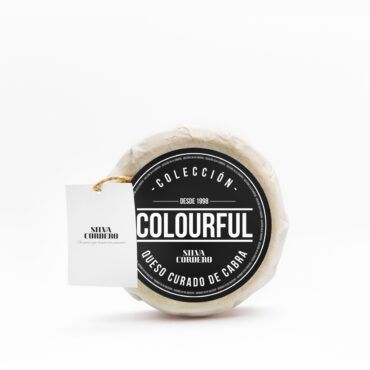 Queso curado de Cabra aromatizado con Carbón Vegetal